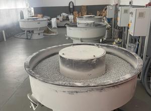 Vibratory finishing system Rollwasch RWO-D-520-GL/VVD+ like new less than 100 hours