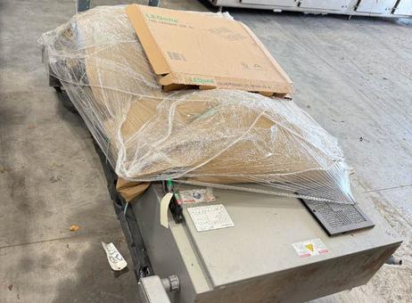 Douglas AXIOM P260108069