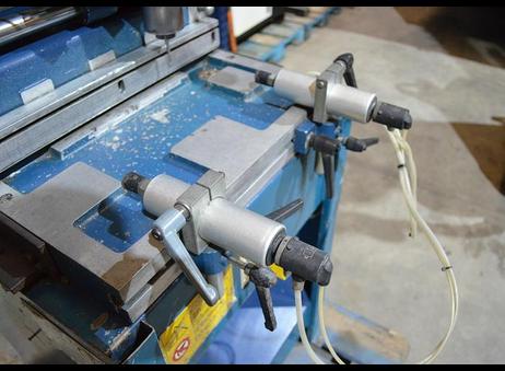 Mecal Machine MECAL FR810 universal milling machine Used machines - Exapro