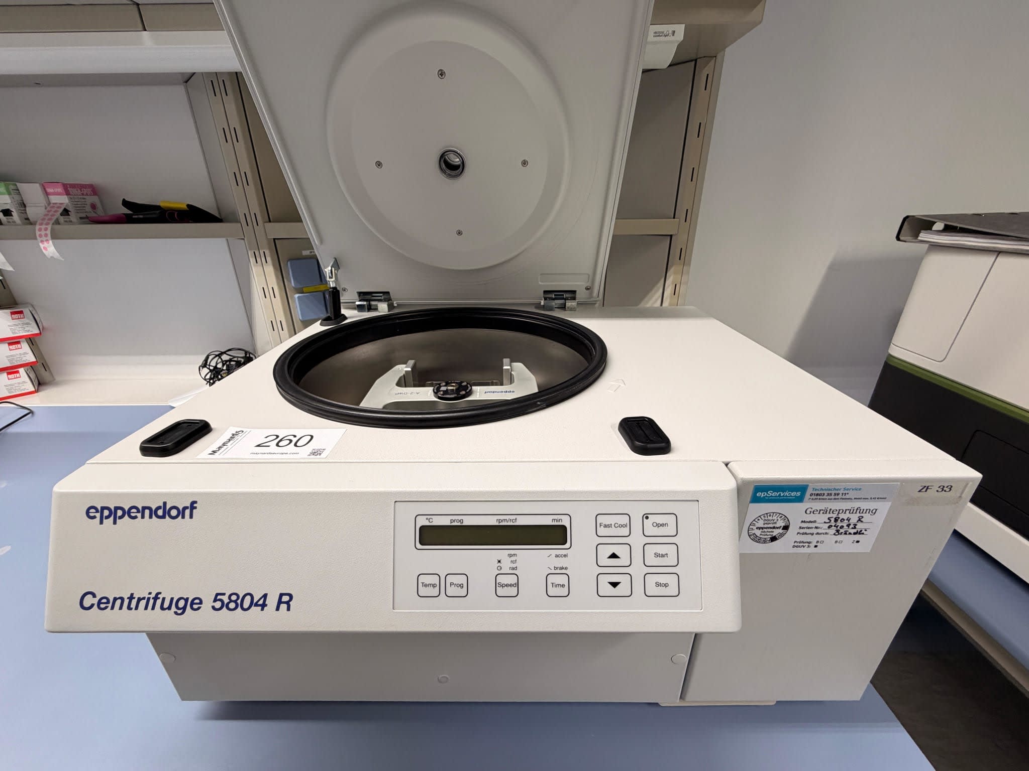 5804 Eppendorf 5804 R Laboratory centrifuge Used machines - Exapro