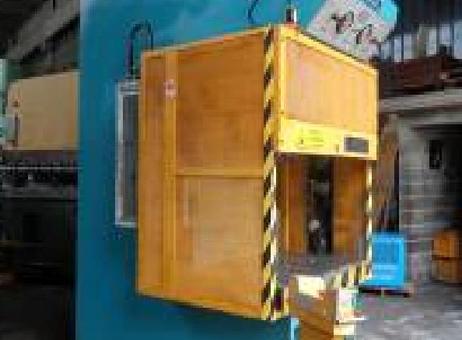 PRESSA OLEODINAMICA SAHINLER MOD.HKP100 P260205327