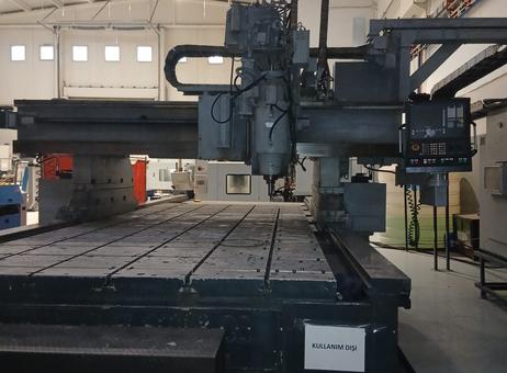 Extron bridge type machining center P260224207