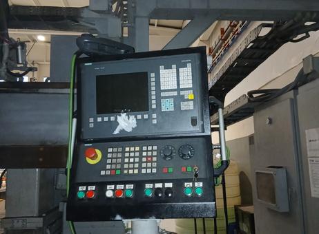 Extron bridge type machining center P260224207