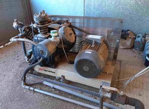 Συμπιεστής Ingersoll Rand 15kW Screw Compressor + NOVAIR Dryer + DRYENERGY Refrigerant Unit (2004) — Complete Package