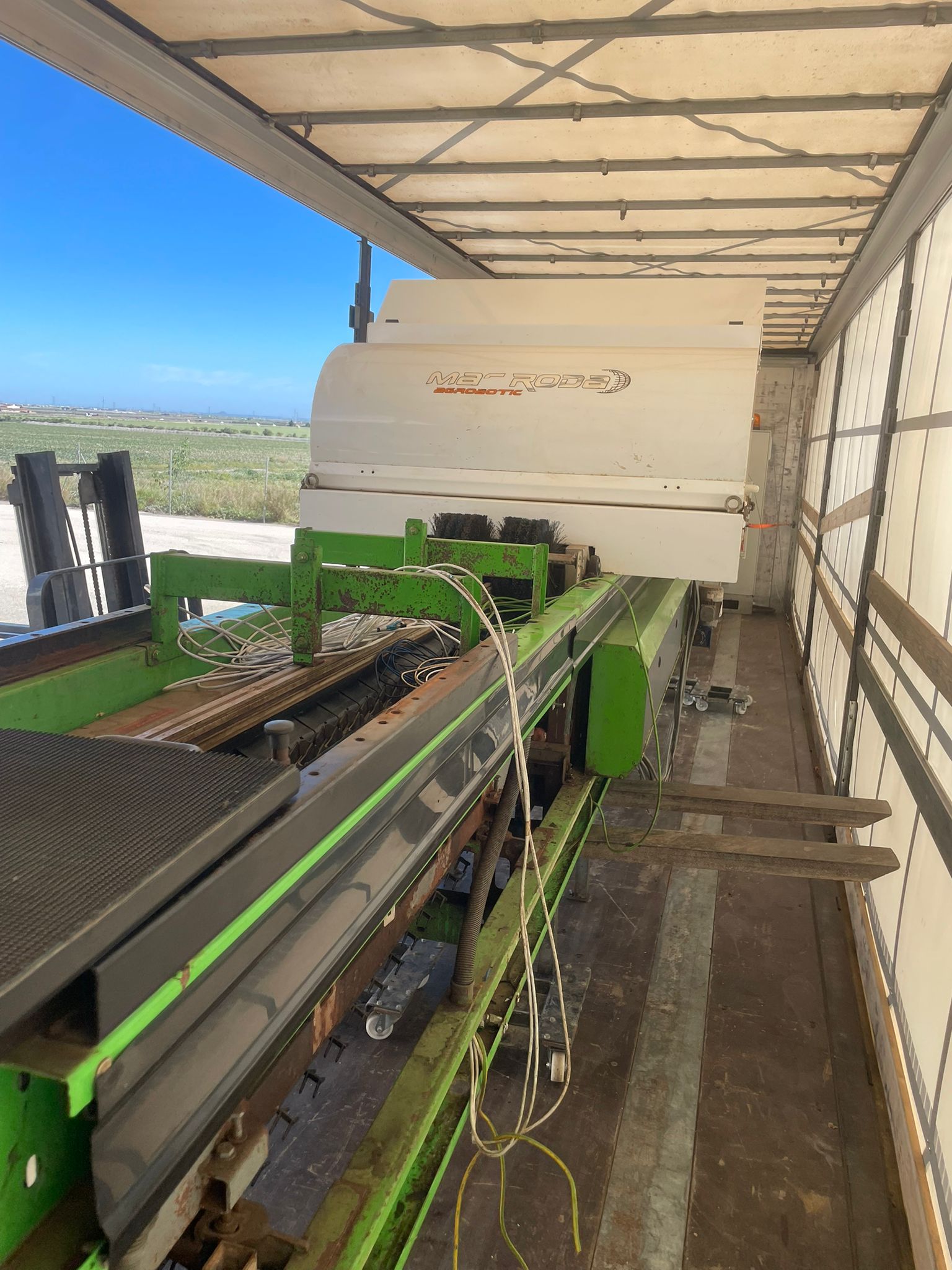 MAF RODA POMONE 4 1L AXIS Feeder - scale - sorting machine Used ...
