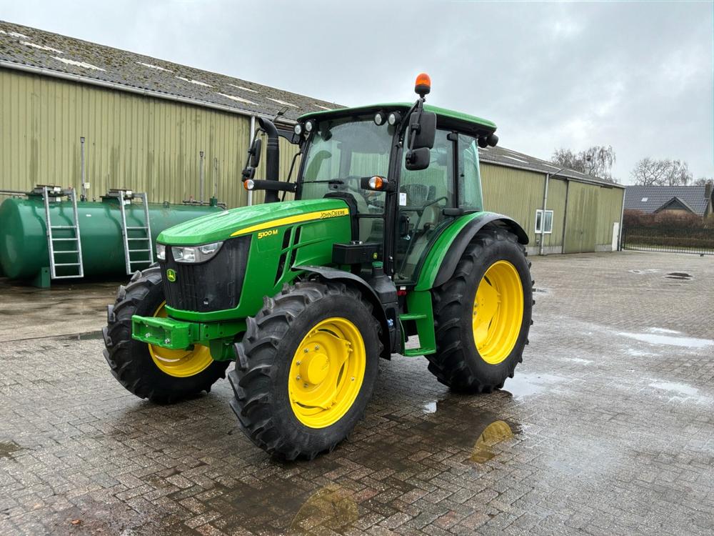 Online Auction: Agricultural equipment Loonbedrijf De Schalm B.V.