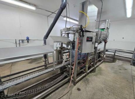 Cap Snap Co. Automatic Water Bottle Filling and Capping Machine Used ...