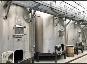 Stainless steel tank - Temperature controlled - Conical bottom on legs - 251 HL - 7 units
