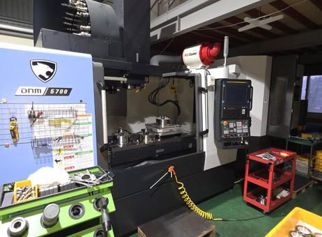DOOSAN DN SOLUTIONS DNM 5700 P260311028