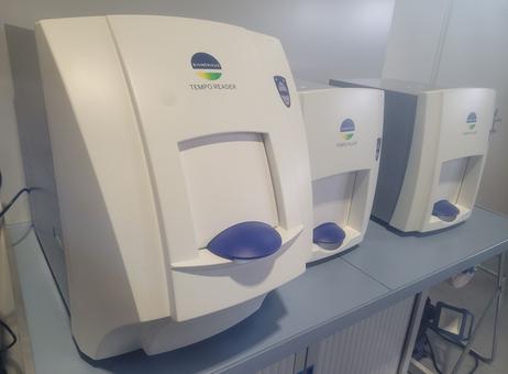BIOMERIEUX TEMPO READER + 2 x FILLER P2603131130
