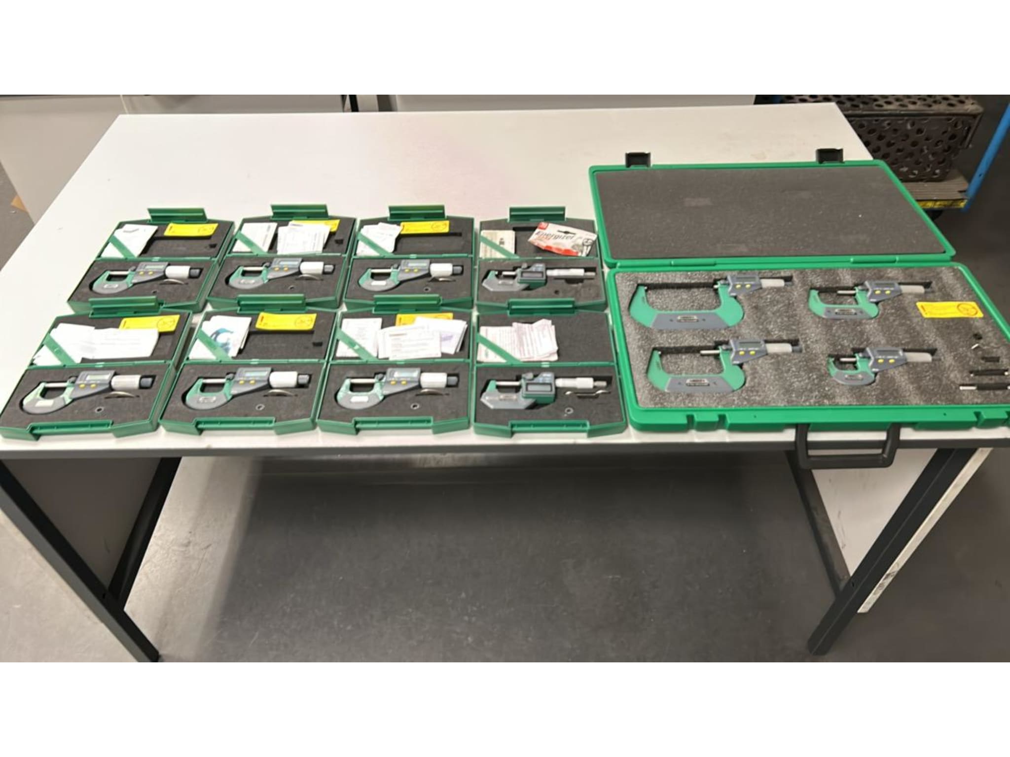 Digital Micrometer Lot Insize L0492, L0493, L0413, L0071 Used machines ...