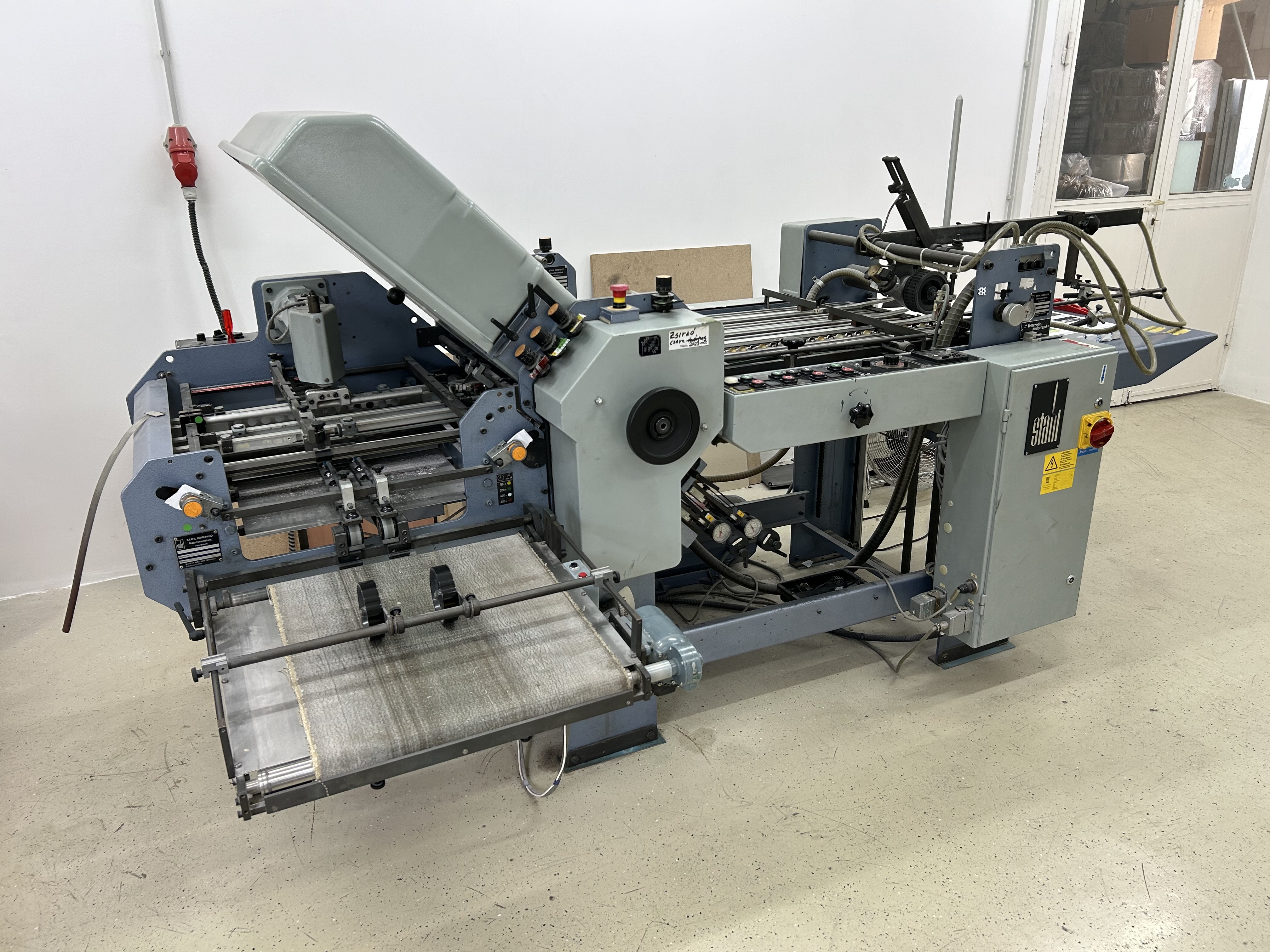 Machine Specification Folders Machine's specifications - Stahl T 50/4-KB-F Used machines - Exapro