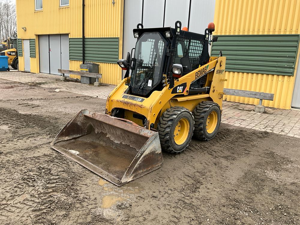 2010 Caterpillar 226B skid steer Used machines - Kitmondo