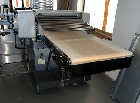 RONDO SSO675.B0 E0613803, Manomat 2000 Teigausrollmaschine Sockelmodell, Sockel rostfr P260413040