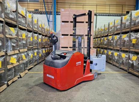Manitou ES-C 713 SVC 17.V.315 P260421370