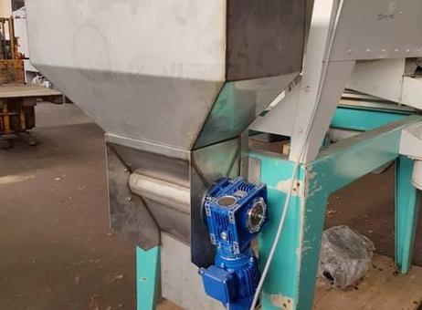 MacIntyre Chocolate Systems  Limited 1000, Blades P260430241