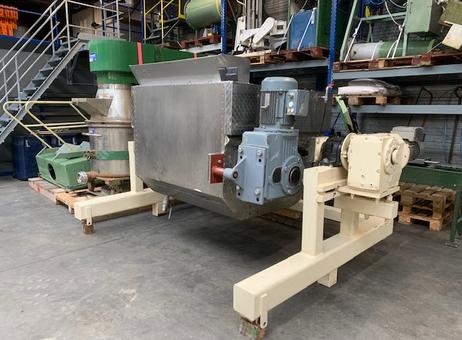 unbekannt, wahrscheinlich Europäischer Hersteller 1000 liter Inhalt, 2 Wellen Paddelmischer, Kneter P260430402