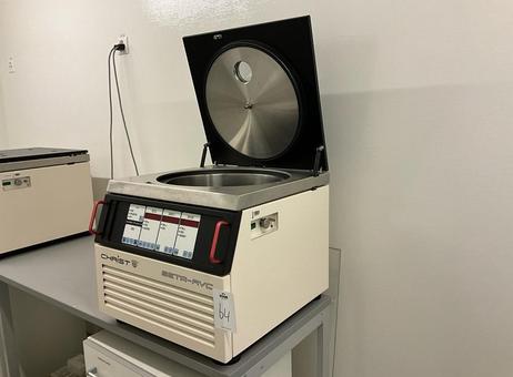 2001 Christ Beta-RVC-100030 rotational vacuum concentrator Used ...