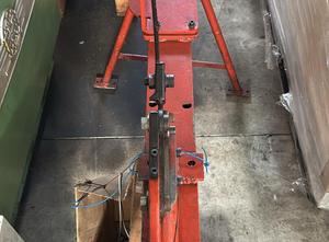 Cutting Manual lever-operated workshop machine on welded stand