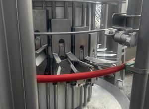 MEYN Neck puller Packaging machine