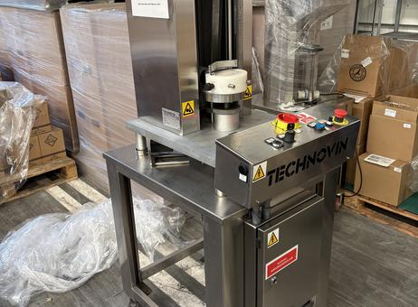 Technovin LV E P260609521