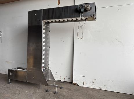 Autopack Bucket elevator conveyor P260610064