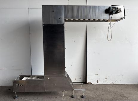 Autopack Bucket elevator conveyor P260610064