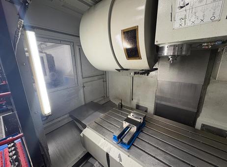 QUASER VERTICAL CNC MACHINING CENTRE MV204P P260703097