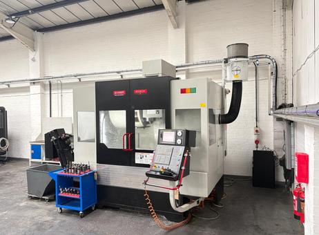 QUASER VERTICAL CNC MACHINING CENTRE MV204P P260703097