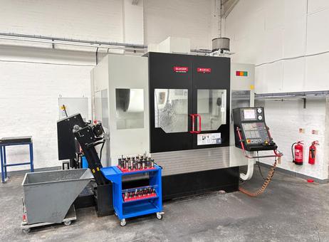 QUASER VERTICAL CNC MACHINING CENTRE MV204P P260703097