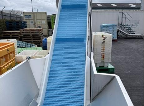 SPC International Food Limited Large Incline Conveyor with Bulk Tank Hopper P260704037