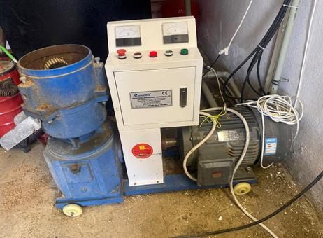 Various Manufacturers Complete 11 kW Pellet Line P260706411
