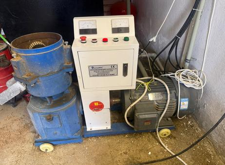 Various Manufacturers Complete 11 kW Pellet Line P260706411