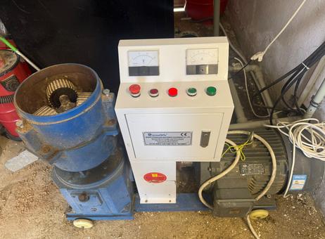 Various Manufacturers Complete 11 kW Pellet Line P260706411