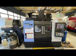 Κάθετο κέντρο κατεργασίας Doosan DNM 4500