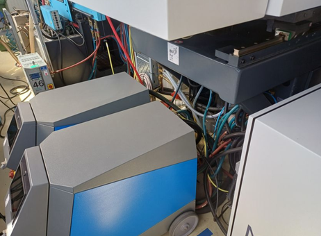 Sumitomo DEMAG IntElect2 350/850-2200 mit Robotersystem P260727027