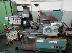 ČZM BDU 250 A Cylindrical grinding machine