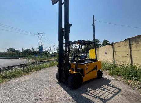 HYUNDAI 50-B9 P260805047