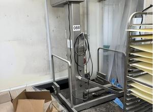 Θέσεις συγκόλλησης SPC International Food Limited Mobile Tote Bin Hoist