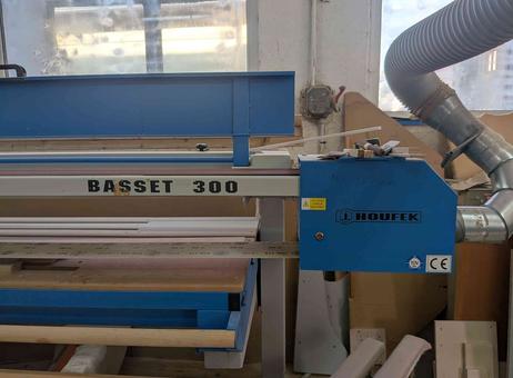 Houfek BASSET 300 P260821053