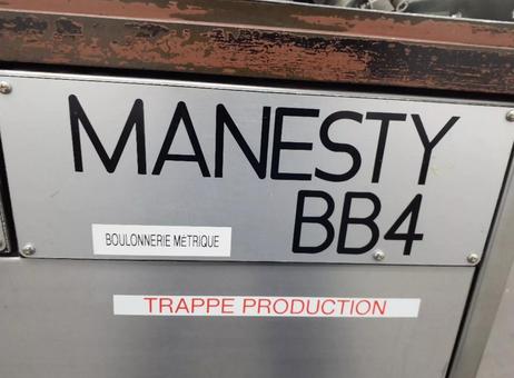 Manesty BB4 - 35 station  Dual sided press BB-4 P260826136
