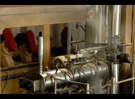 Yemmak (line integrator) — key process units by Wenger (USA) and Tietjen (German Wenger X-165 extrusion system P260902628