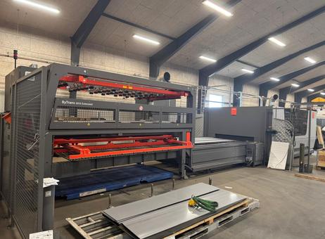BYSTRONIC Bysmart 3015 10KW with Bytrans Extended P260910077