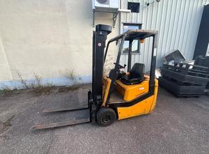 Jungheinrich EFG DF12 Electric forklift