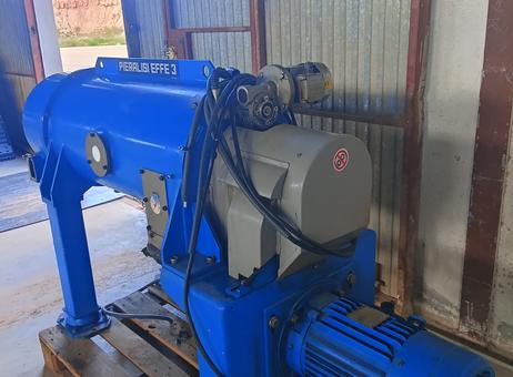 Pieralisi 600–700 kg/h P261002110