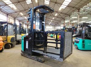 Caterpillar NOH10N Electric forklift