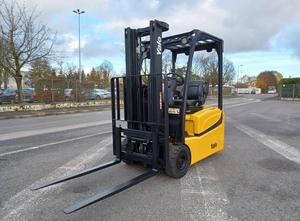 Yale ERP16VTMWB Electric forklift