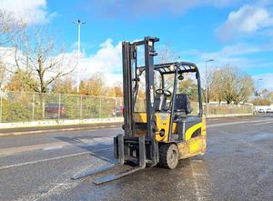Caterpillar EP20NT Electric forklift