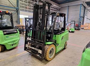 Hangcha AE35-I Electric forklift