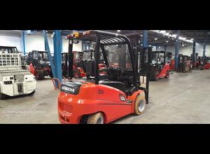 Hangcha A4W35 Electric forklift